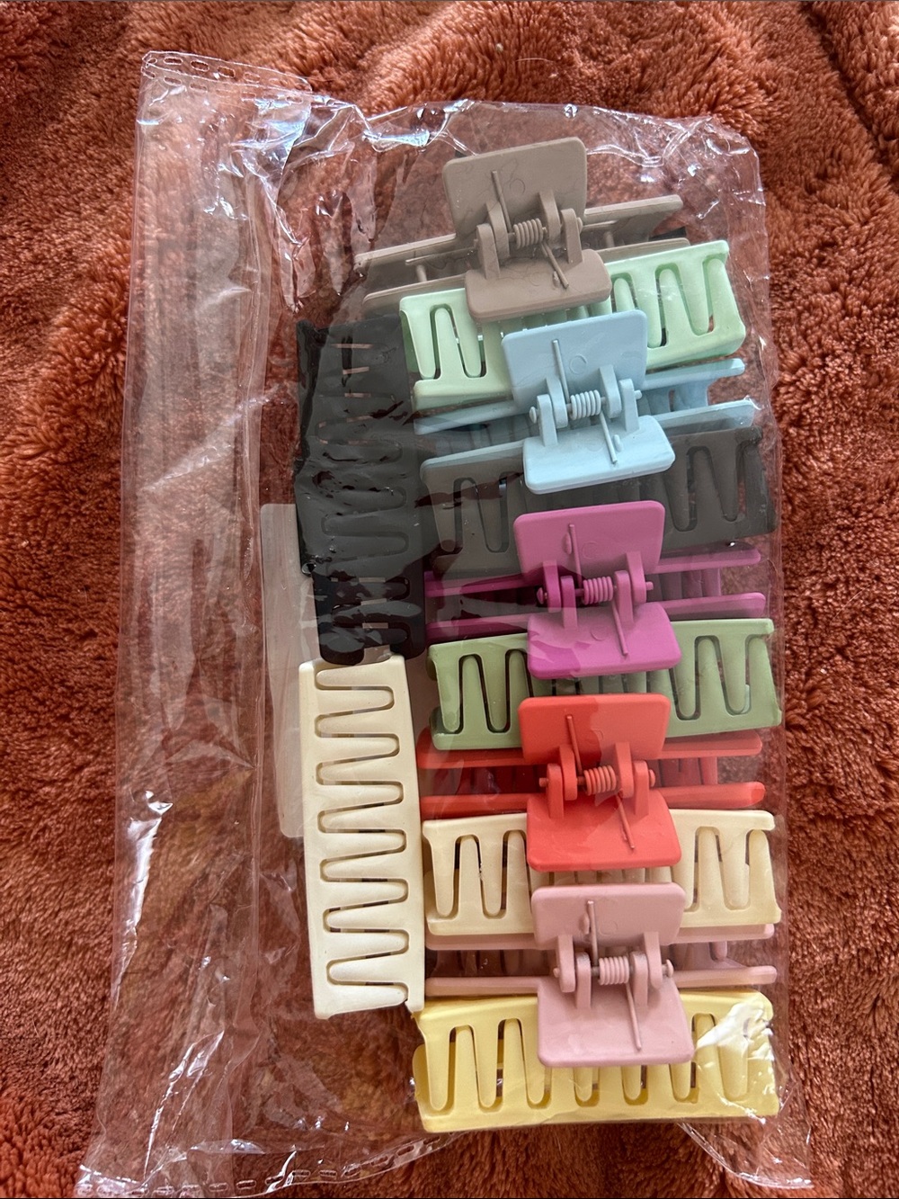 12 Kids Pastel Mini Hair Claw Clips - Multicolor Pack